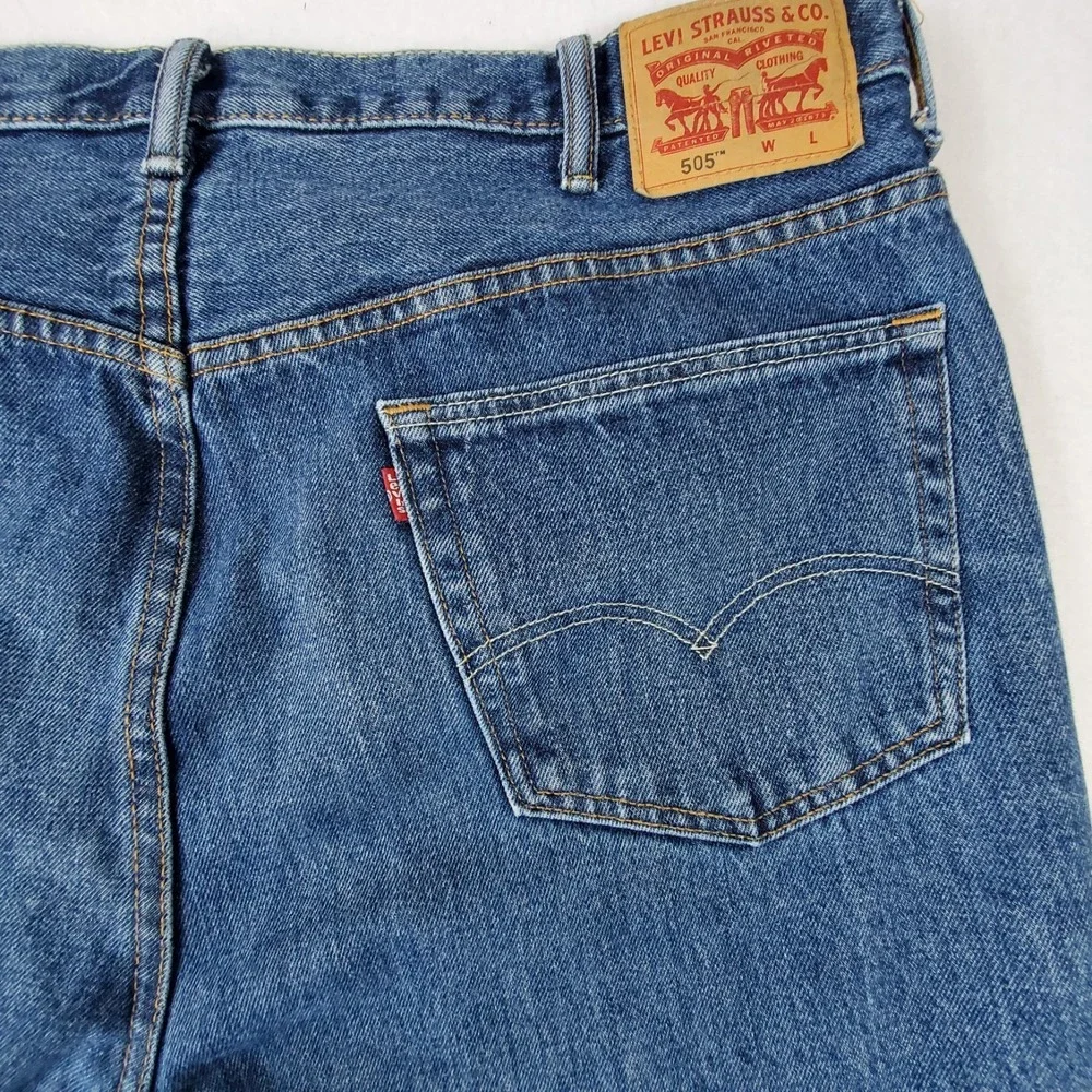 Levi's 505 Regular Fit Jeans Mens 44x34‎ Blue Straight Leg Denim Classic